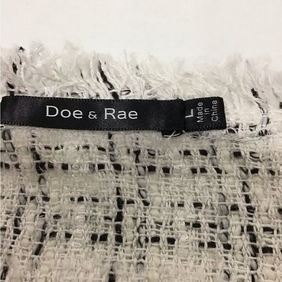 Doe & Rae White Tweed Wrap Coat Blazer Self Tie Belt Fringe New Size Large - Picture 3 of 7